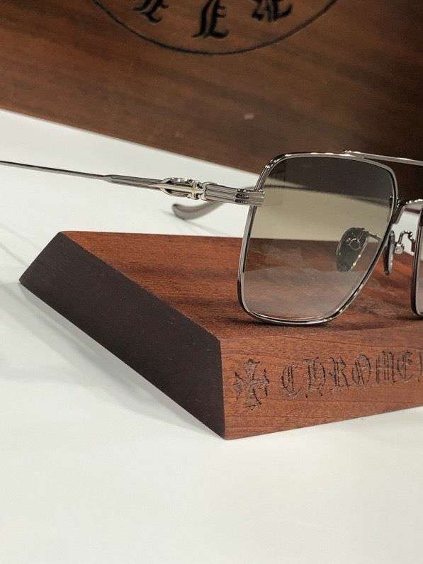 Picture of Chrome Hearts Sunglasses _SKUfw46735090fw
